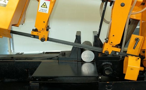 什邡数控带锯床自动送料精度会出现偏差吗? 什邡数控带锯床自动送料精度会出现偏差吗?