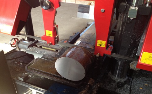 什邡卧式带锯床加工时出现明显振荡如何排查？